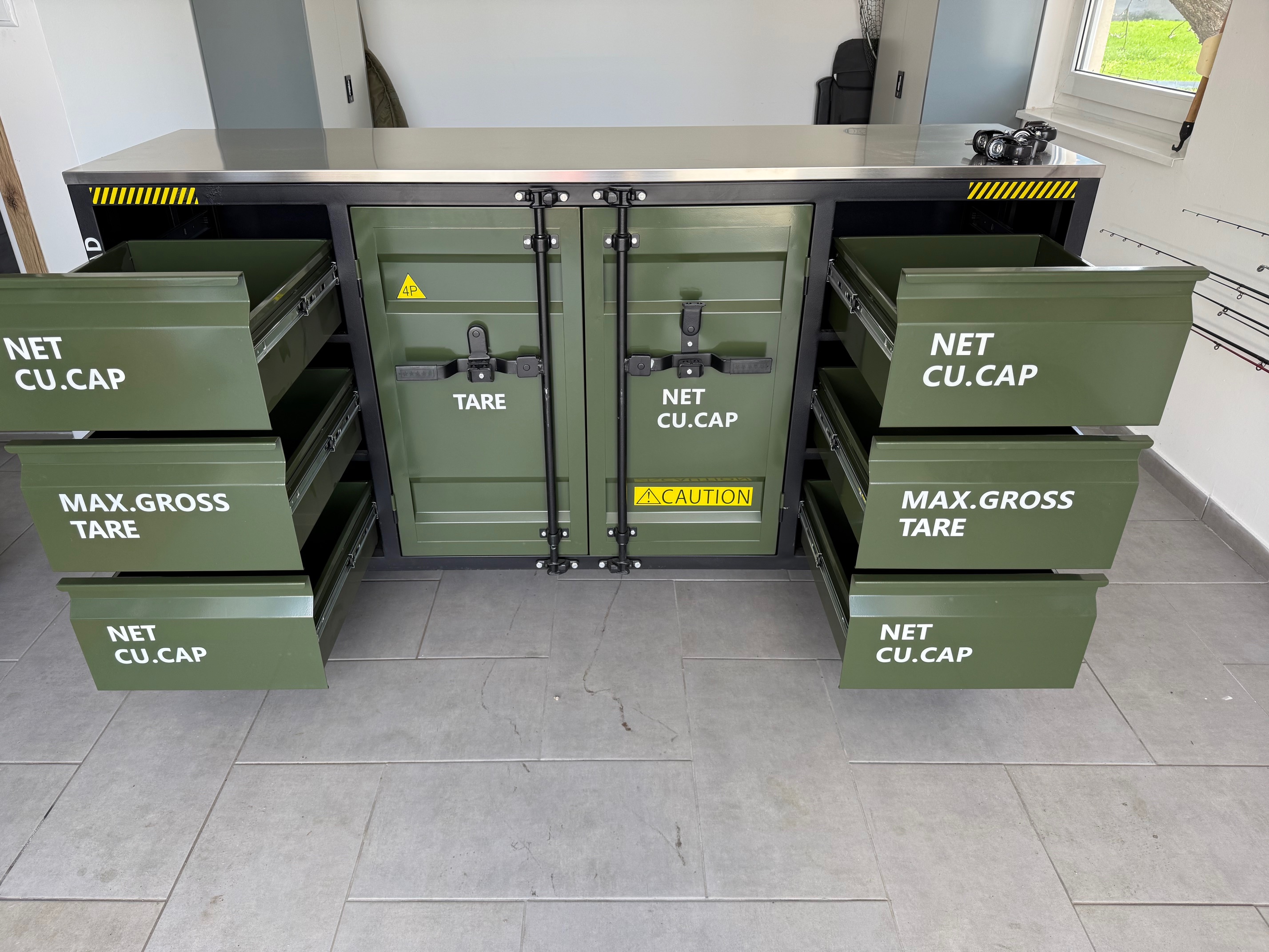 XXL Professzionális Műhelyszekrény és Munkaasztal – Rozsdamentes Acél Pulttal (194 cm)